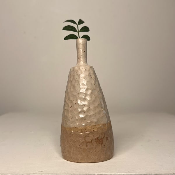 Jode Pankhurst ceramic dimple bottle with cream and white glaze