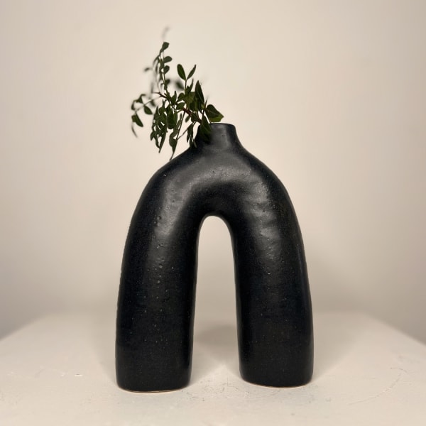 Jode Pankhurst ceramic sculpture wishbone shape in black