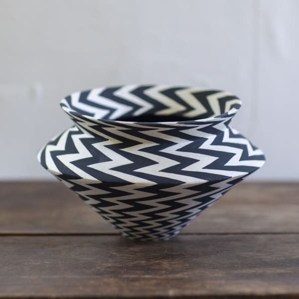Ant & Di Edmonds of Tydd pottery extra small ceramic vessel with hand painted black and white zig zag pattern