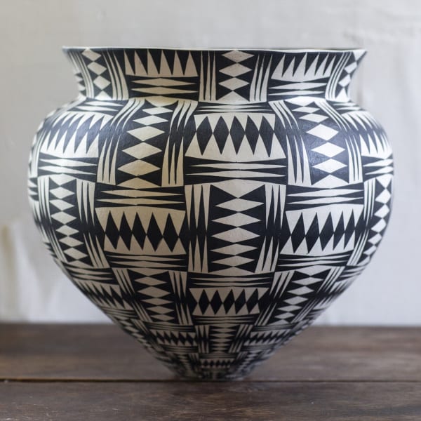 Ant & Di Edmonds of Tydd pottery medium ceramic vessel with hand painted black and white diamonds and spikes pattern