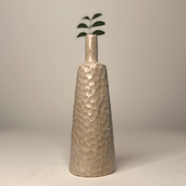 Jode Pankhurst ceramic vase with dimple markings in speckled white glaze