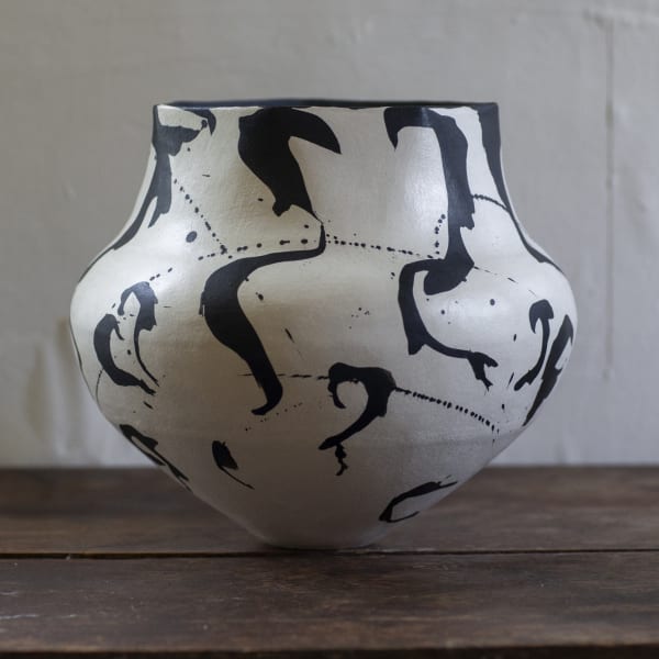 Ant & Di Edmonds of Tydd pottery medium ceramic vessel with hand painted black and white splatter pattern