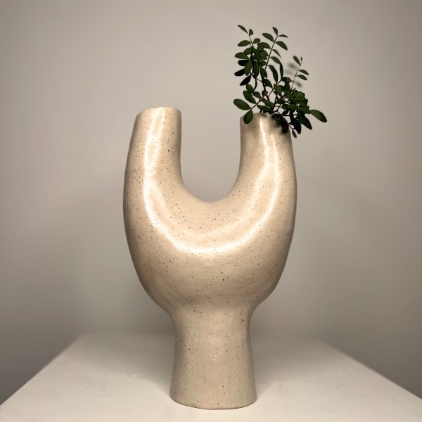 Jode Pankhurst large white Arco sculpture