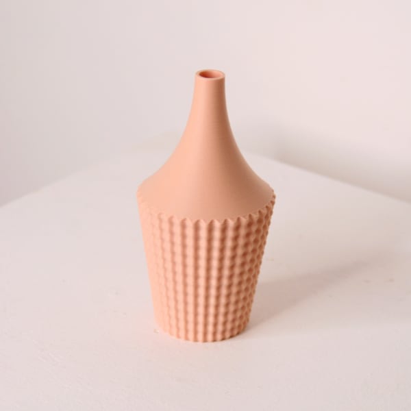 Keeley Traae, Large Vase - Marshmallow