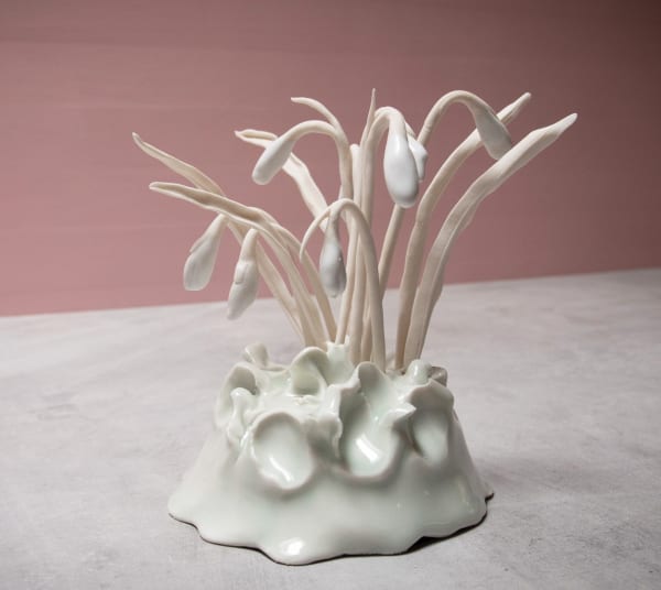 Emma Jagare hand built porcelain stems of white snowdrops positioned in a small mound.