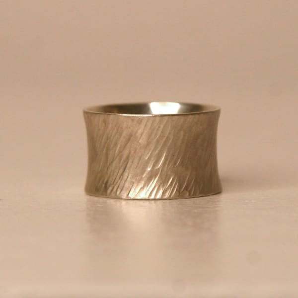 Emily Fermor sterling silver fluted rays band ring