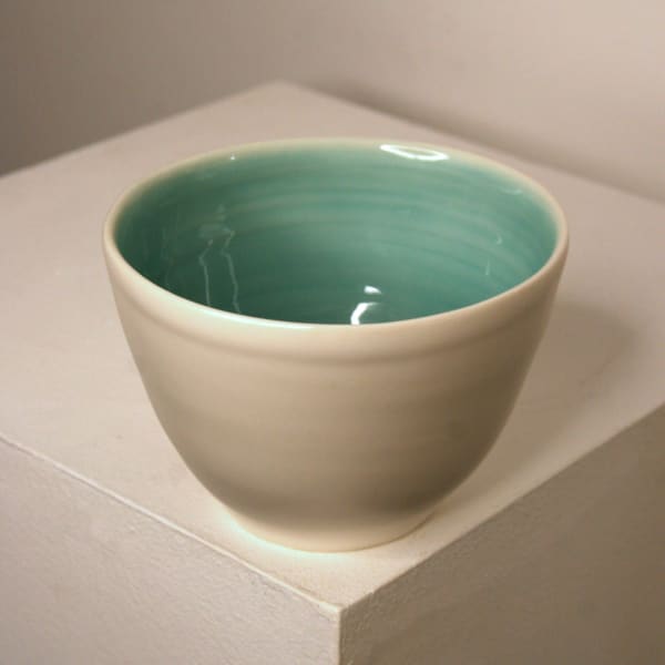 Linda Bloomfield ceramic bowl in white and turquoise glaze