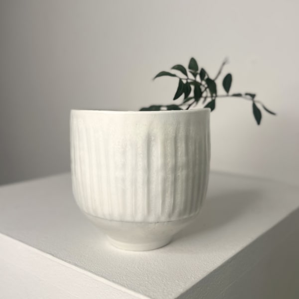 Linda Bloomfield, Ivory White Fluted Tea Bowl, 2025