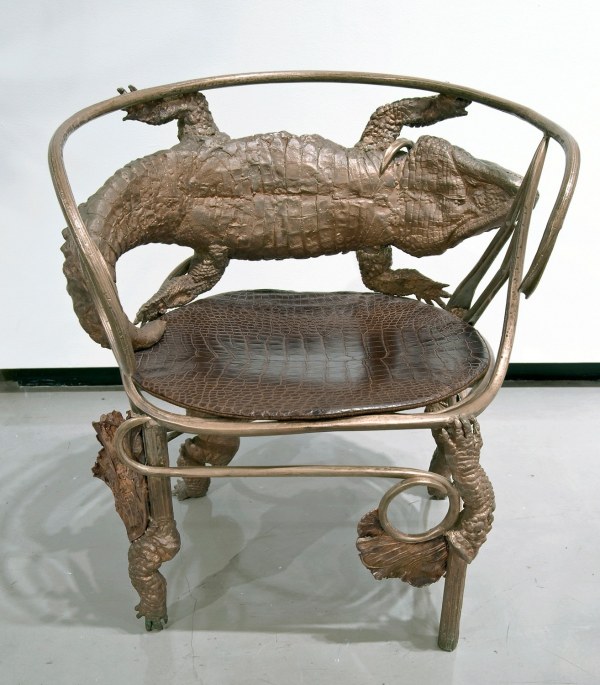 Claude Lalanne, Crocodile (Fauteuil), A: queue en bas, 1987