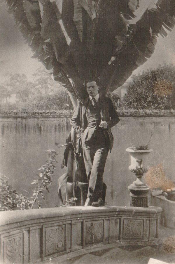 Anonymous, The poet Vladimir Mayakovsky in Mexico, 1925