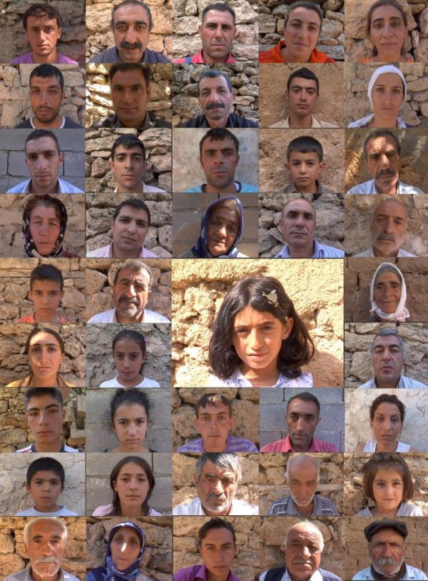 Video - Installation bestehend aus 42 Videos.