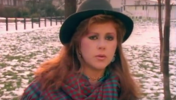 <p>Kirsty MacColl</p><p>'A New England'</p><p>Directed by Sebastian Harris</p>  <p>Edit by Jerry Chater</p>
