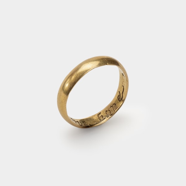 Posy Ring “*I live in hope*” , England, 17th-18th century