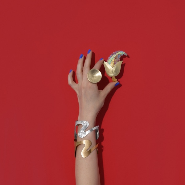 Dazzle, The Major Contemporary Jewellery Exhibition