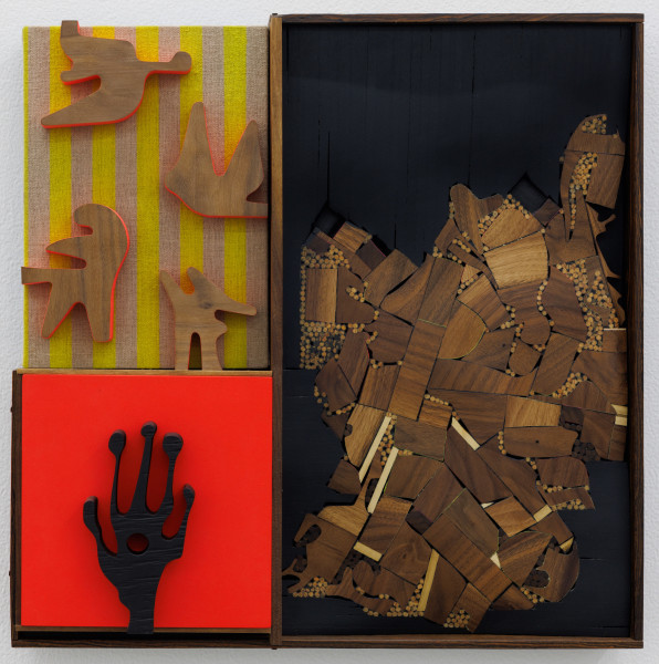 Edgar Orlaineta Moving Figure, 2024 Wood, linen, wax and acrylic paint on board 51.5 x 51.5 x 14.2 cm 20 1/4 x 20 1/4 x 5 1/2 in