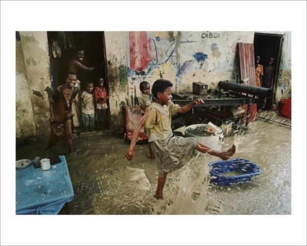 Dan Eldon, A Somali Girl Runs, 1993