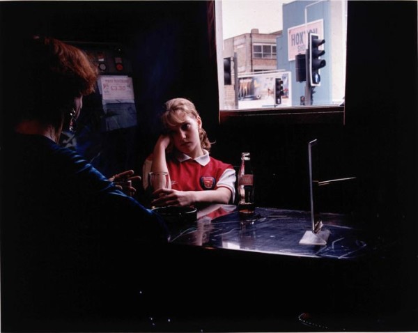 Hannah Starkey, Untitled, 1998