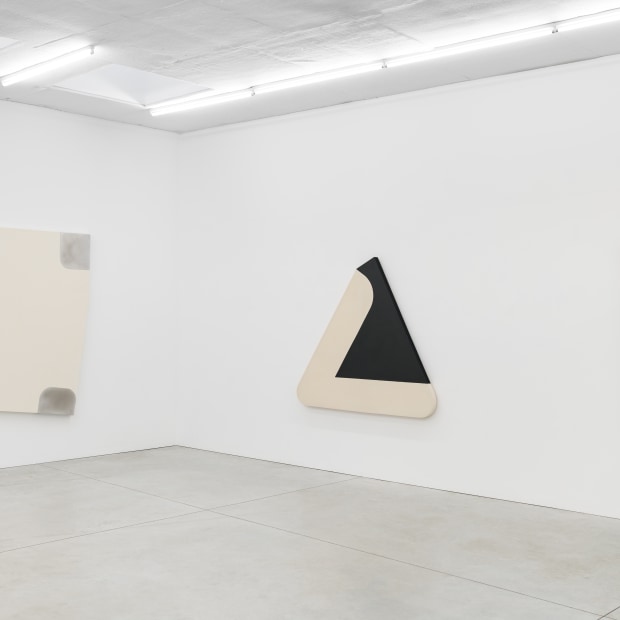 Katrin Bremermann La Fleur De Barbe 2025 Installation View 02 Kristof De Clercq Gallery Shivadas De Schrijver