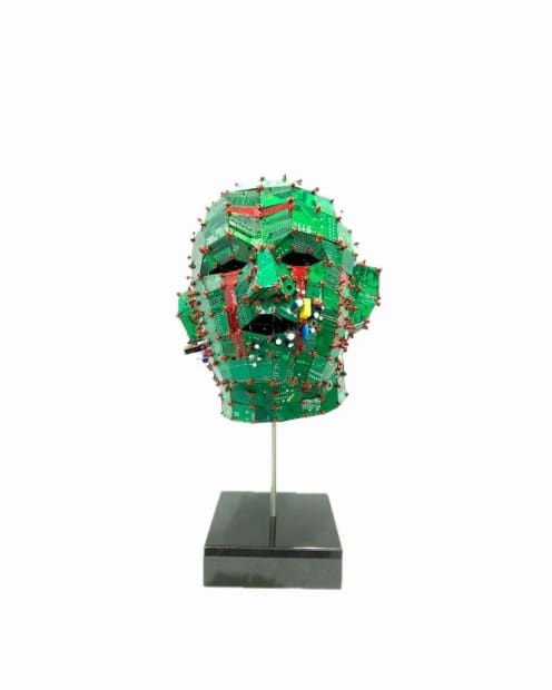 Liu Bolin, Totem Portrait of Modern People 31, 2016