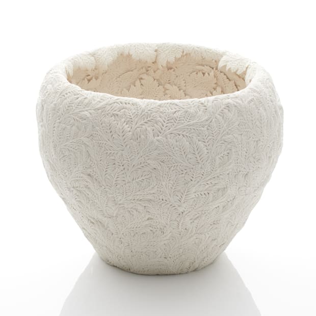 INDIANAPOLIS MUSEUM OF ART PURCHASE 'A VERY LARGE FEATHER LEAVES BOWL' BY HITOMI HOSONO, April 2019