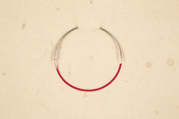 The vastness conveyed by a mirror facing another breaks the planarity of its surface and opens a window that pushes...