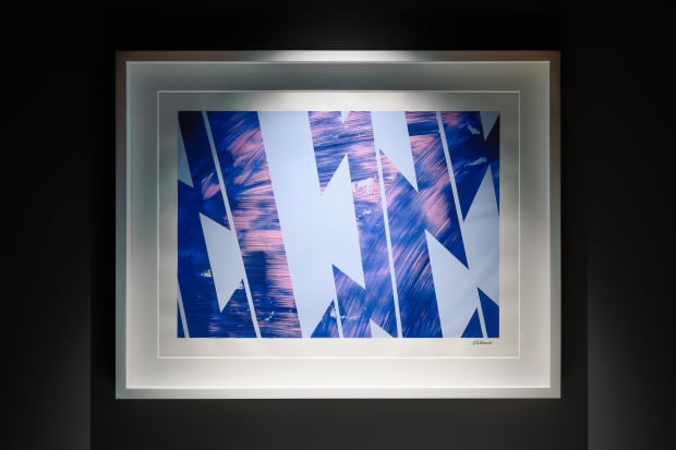 Descending Painting in collaboration with Uno Brush, Acrylic on paper | 76.0 x 56.0 cm | 2025