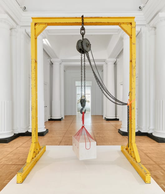 Quando Osman Hamdi Bey iniziò a scavare nella necropoli di Sidone, nel maggio del 1887, si imbatté in un pozzo...