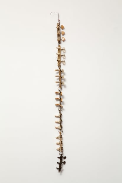 F E R N A N D O Z A R I F Sem título | Untitled, s.d. ferro, latão,...