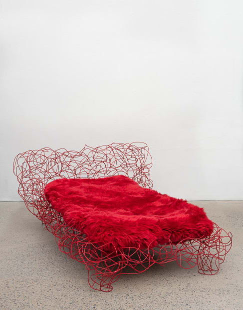 C A M P A N A “Cama Corallo”, 2019 aço e pintura epoxi steel, epoxy paint 110 x 240...