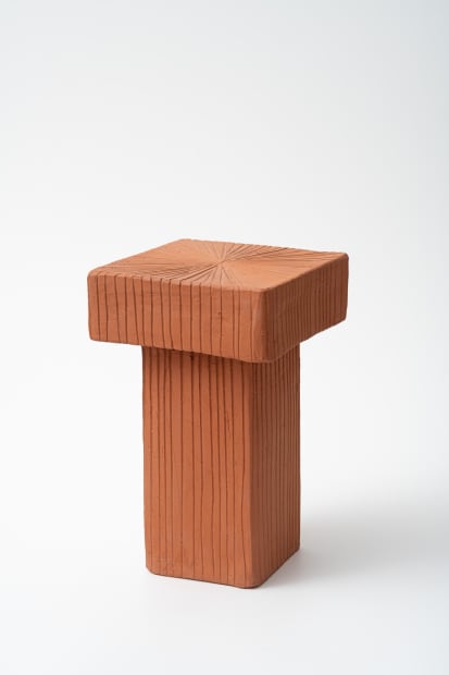 C A M P A N A “Sopro na argila III”, 2022 terracota terracotta 49,5 x 30,5 x 30,5 cm...