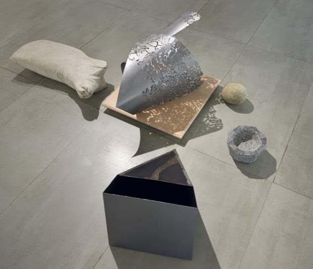 ATUL BHALLA Auscultation Under siege The white begs a question That that was Variable Display | In 7 Parts 2022