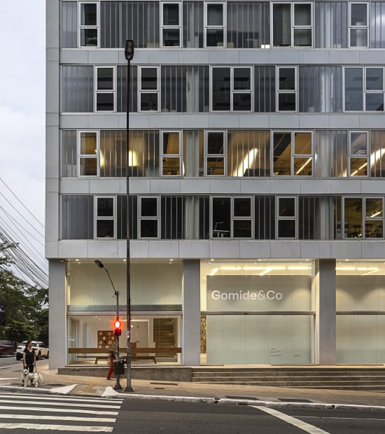 Ao longo de uma década, a Gomide&Co atua no circuito nacional e internacional, participando tanto da produção quanto na inserção...