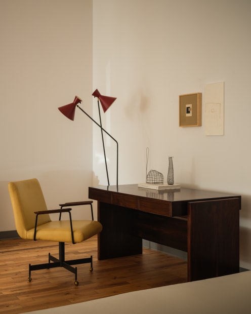 BLOCH DESK, 1965 The Bloch Editors Desk is a signature design by Joaquim Tenreiro, produced in two versions: one with...