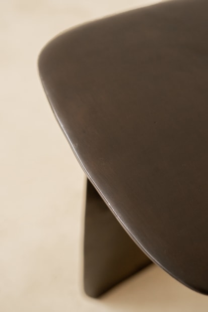 MORFA COLLECTION Conceived in 2019, the Morfa Collection marks the beginning of Lucas Recchia&rsquo;s material research and his ongoing exploration...