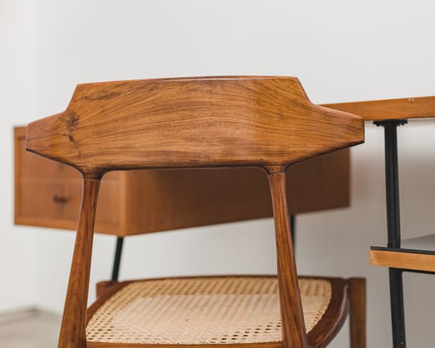 The desks and chairs presented in this room are among the first ones to be designed and manufactured in Brazil...