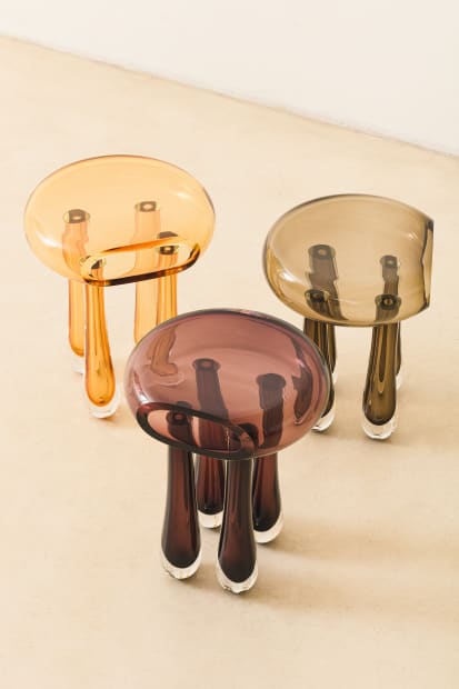 The Bulle side tables represent Lucas Recchia's first venture into blown glass, blending tradition with contemporary design. He collaborated with...