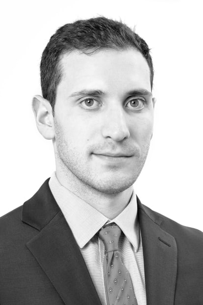 Portrait photo of Eli Sterngass