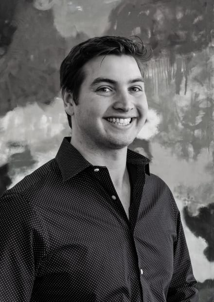 Portrait photo of Douglas Gold