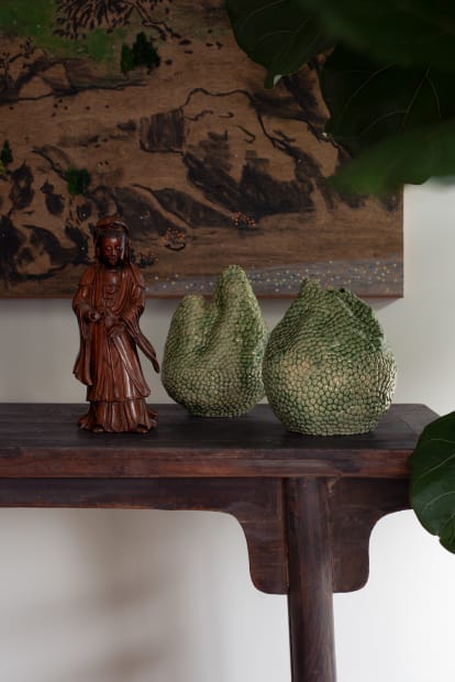 Heritage as Aesthetics Lloyd Choi Gallery (LCG) and Schoeni Projects Interiors (spi) present a collaborative debut at Sotheby’s London this...