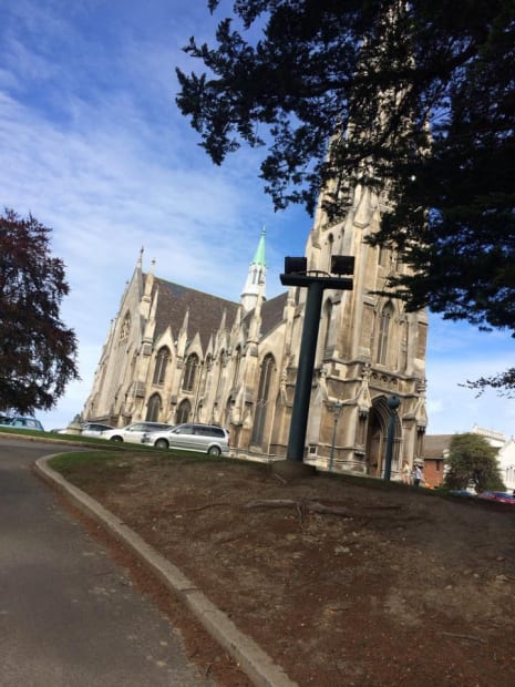 ABOUT WANG Yinuo Wang is an artist working in the disciplines of painting and jewellery. She studied in New Zealand...