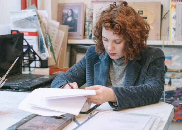 The Importance of a Strong Artist Portfolio, The article is written by: Alexandra Ovcharenko Skaya Art Agency Expert