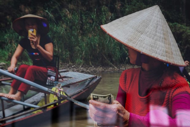 El término 'serendipia' abarca la noción de un descubrimiento afortunado e inesperado al estar en el lugar correcto en el...