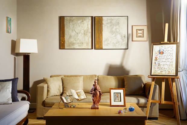 Exhibitions of artworks from the Middle Ages to the Modern day, including illuminated manuscripts, in a private villa by Lake Geneva. Geneva, La Gabrielle Fine Arts SA.