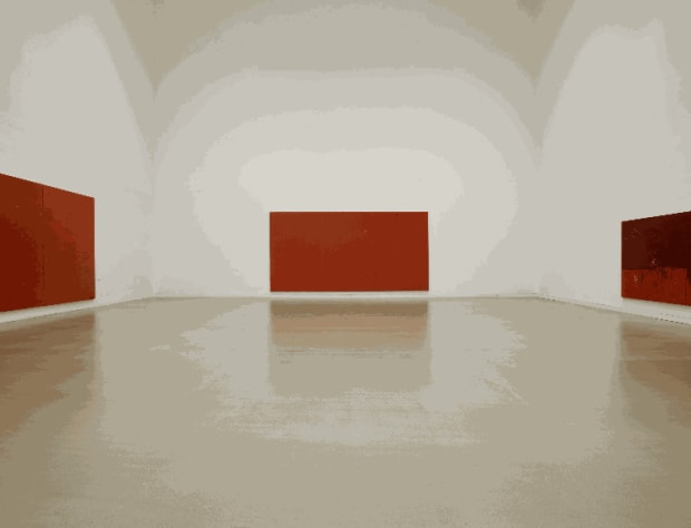 2006年,“废墟”谭平、朱金石绘画展在中国今日美术馆举办。出现在这个展览中的作品可以说是谭平在那个阶段绘画当中尺幅最大,也最具象征意义的作品,奠定了他在中国抽象艺术领域的地位和影响力。
