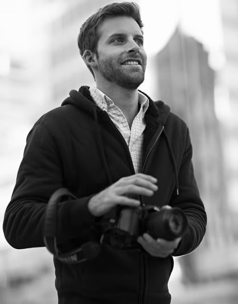 Felipe Lavin: Desvanecidos | The Faded Project Le travail de l’artiste chilien Felipe Lavín (Santiago du Chili, 1987) explore l’érosion...