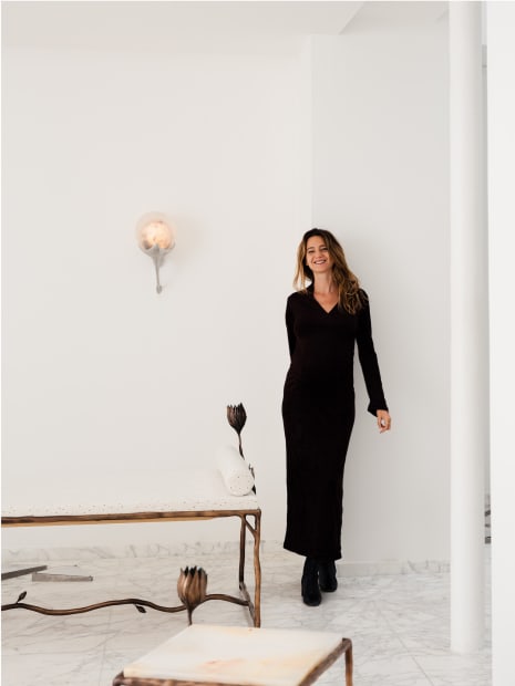 For her inaugural solo presentation at Galerie Gastou, Irene Cattaneo has taken a poetic turn. Her inspiration comes from the...