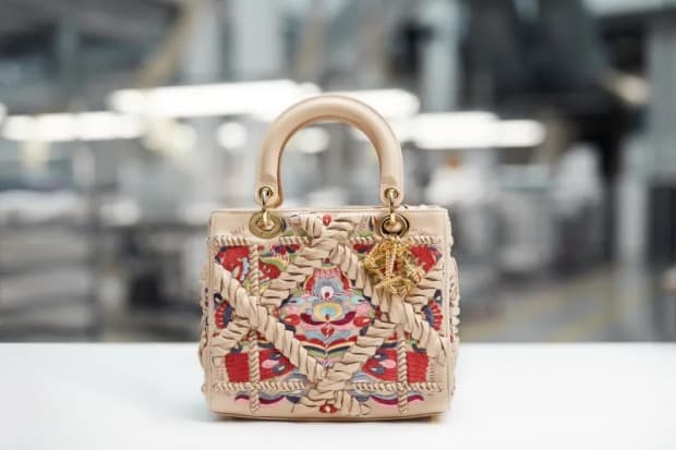 Last year, Dior invited Cantor to participate in the eighth edition of its artistic reinterpretation of the Lady Dior bag,...