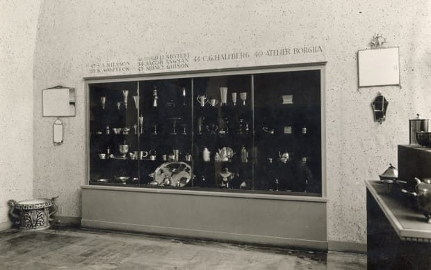 The Swedish display at the Exposition Internationale des Arts Décoratifs et Industriels Modernes (The International Exhibition of Modern Decorative and Industrial Arts) in Paris, 1925.