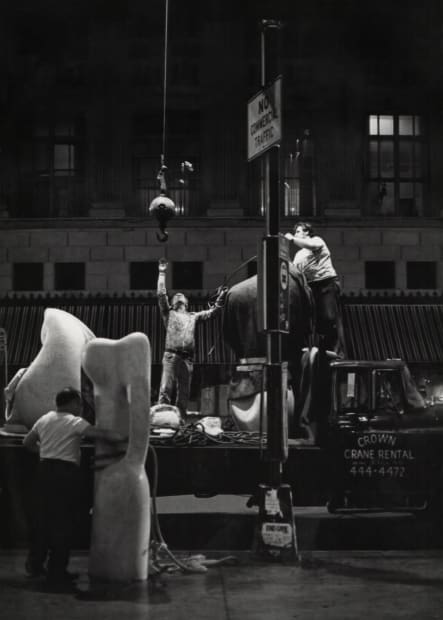 Di Modica and his team loading the Rockefeller Centre marbles onto his truck.