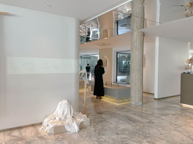 Saratta is an innovative soulful art space representing the love of art. Abundant with seasonal selected original arts and limited...